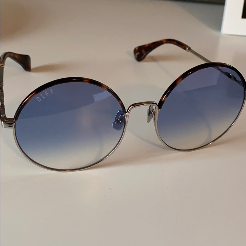 DIFF isla sunnies